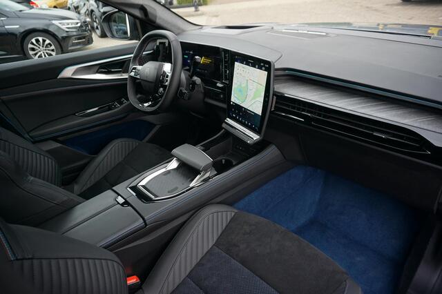 Renault Rafale 1.2 E-Tech 4x4 plug-in hybrid 300 atelier Alpine