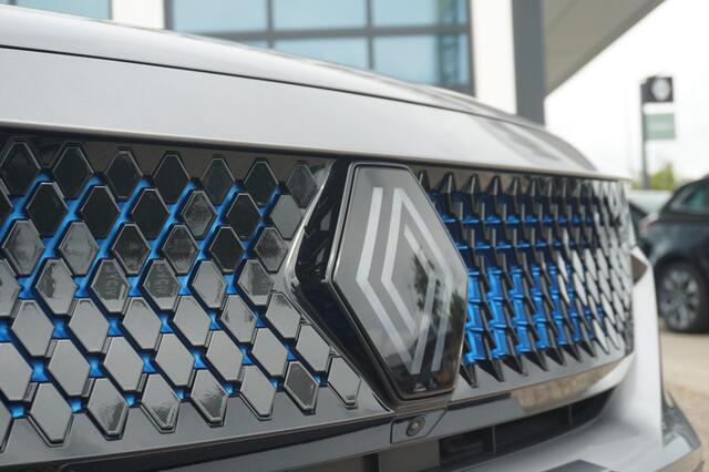 Renault Rafale 1.2 E-Tech 4x4 plug-in hybrid 300 atelier Alpine