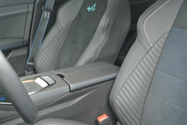Renault Rafale 1.2 E-Tech 4x4 plug-in hybrid 300 atelier Alpine | Harman/Kardon Premium Audio | Panoramadak | Trekhaak |