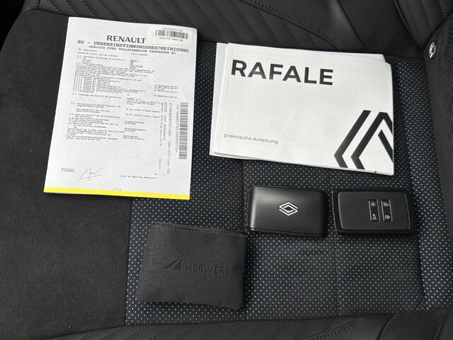 Renault Rafale E-Tech 4x4 plug-in hybrid 300 esprit Alpine / Fabrieksgarantie tot 14-04-2027 / Panoramadak / All Season Banden / Head-Up Display / 360 Graden Camera / Stoel & Stuurverwarming / 4 Control / Apple Carplay & Android Auto / Adpatieve Cruise / Clima / LED / DAB /