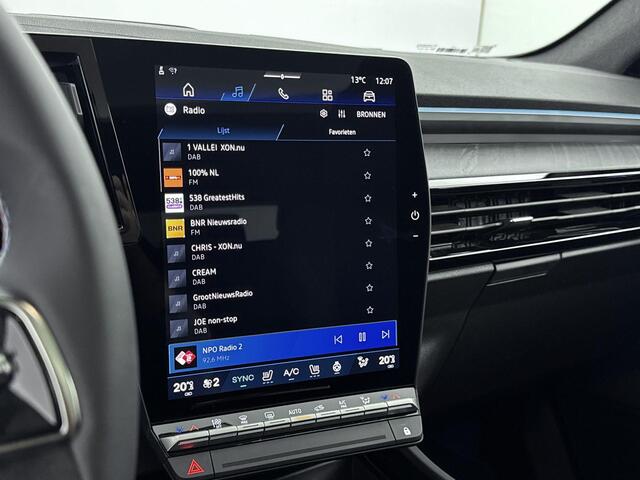 Renault Rafale 1.2 E-Tech 4x4 plug-in hybrid 300Pk atelier Alpine | Google Navigatie | Draadloze Apple & Android Carplay | Harman Kardon | Solarbay Dak | Adaptive dampingsysteem | 4-control | Full Led verlichting | Elektrische Stoelen |