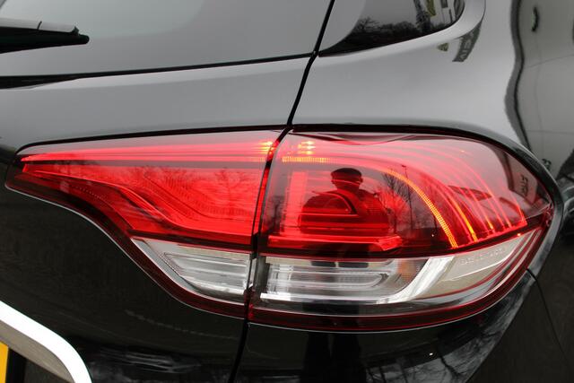 Renault SCENIC 1.3 TCe 140 EDC Intens Automaat | Achteruitrij Camera | Parkeersensoren |