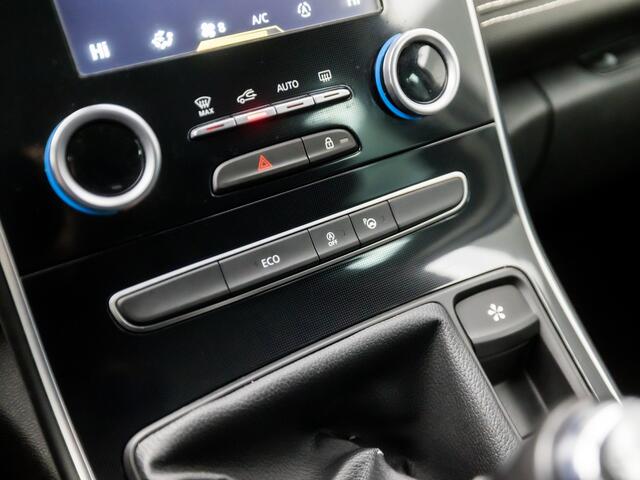 Renault SCENIC 1.2 TCe Bose Sport (GROOT NAVI, DIGITAL COCKPIT, LED KOPLAMPEN, CAMERA, BOSE AUDIO, LEDER, SPORTSTOELEN, CRUISE, GETINT GLAS, NIEUWE APK, NIEUWSTAAT)