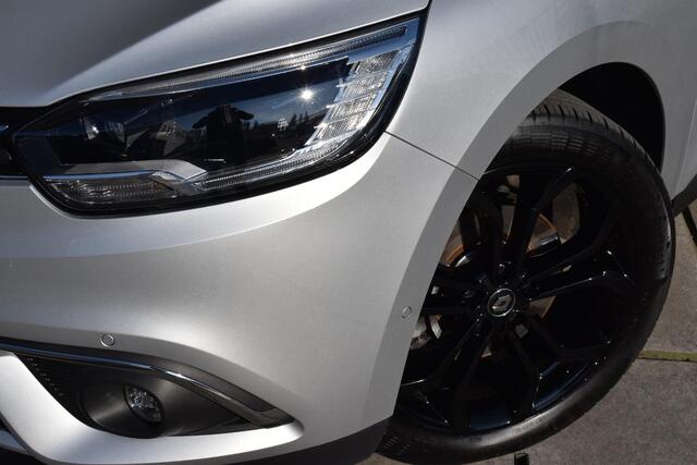 Renault SCENIC TCe 140 EDC Black Edition | AUTOMAAT | PANORAMADAK | HUD | BOSE | STOELVERWARMING | CAMERA | NAVI | ADAPT. CRUISE CONTROL | PDC | LMV