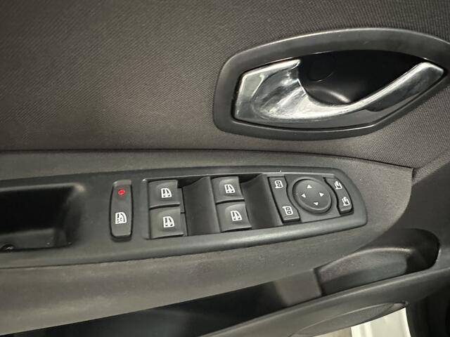 Renault SCENIC 1.2 TCe Limited AIRCO /CRUISE /TREKHAAK /LMV