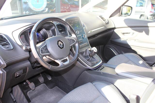 Renault SCENIC 1.3 TCe Intens 140 pk Navigatie, Clima,Camera achter,trekverm 1500 kg
