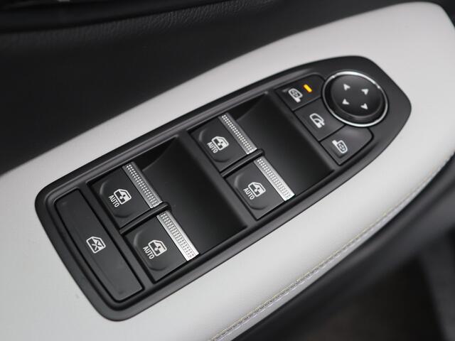 Renault SCENIC E-Tech Iconic EV87 Long Range | Achteruitrijcamera | Adaptive Vision LED koplampen met geïntegreerde mistlampfunctie | Blind spot warning met lane departure prevention