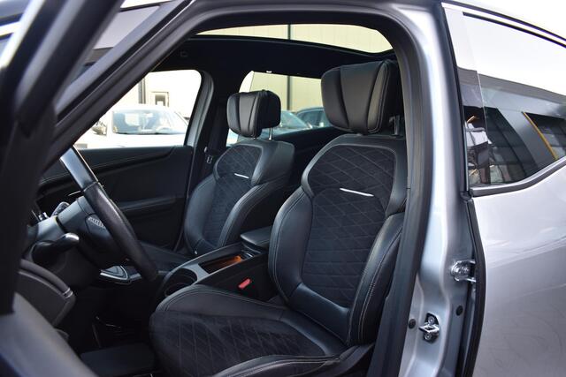 Renault SCENIC TCe 140 EDC Black Edition | AUTOMAAT | PANORAMADAK | HUD | BOSE | STOELVERWARMING | CAMERA | NAVI | ADAPT. CRUISE CONTROL | PDC | LMV