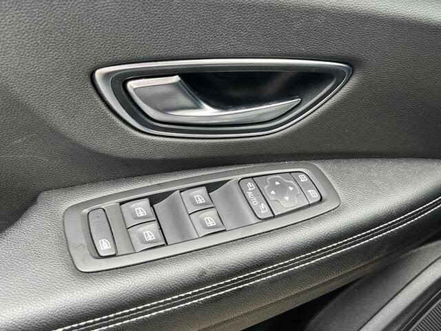 Renault SCENIC 1.2 TCe Intens | Navigatie | DAB | Parkeersensoren | Climate Control | Key-less | Lichtmetaal | Cruise Control |