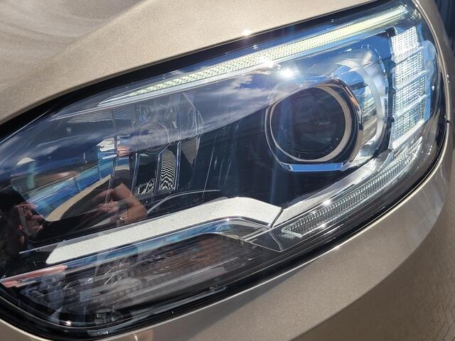 Renault SCENIC 1.3 TCe Intens (Hoge Instap) Trekhaak 1850KG! | Automaat | Camera | Navigatie | Dealer Onderhouden