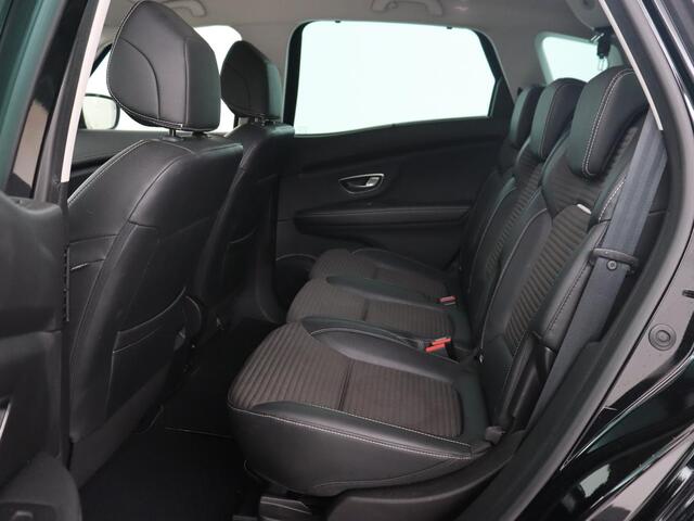 Renault SCENIC 1.3 TCe Intens | 55.700km NAP | Trekhaak | Camera | Carplay | Navigatie | Park Assist | Half leder | Two-Tone Kleur | Climate control | Keyless | Cruise control | Parkeerhulp