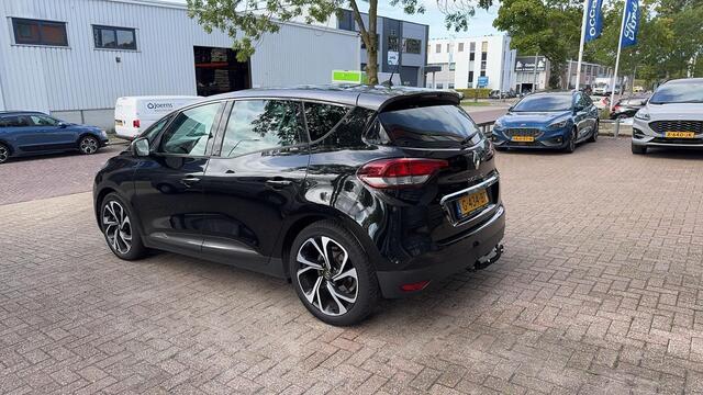 Renault SCENIC 1.3 TCe 140pk Automaat Intens Panoramadak Trekhaak Navi Camera Dodehoek 20" LM Dealeronderhouden