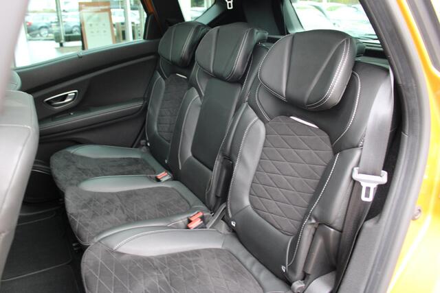 Renault SCENIC 1.3 TCe Black Edition | Camera | Head up display | BOSE | Panorama dak