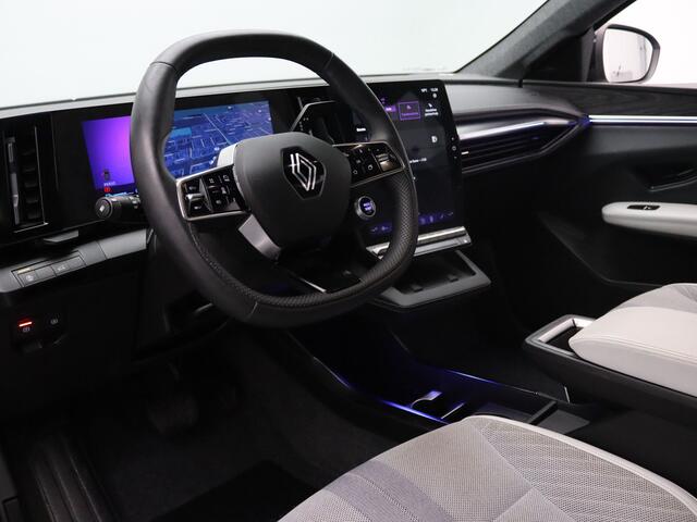 Renault SCENIC E-Tech EV87 220pk long range iconic Harman Kardon | 360° Camera | Adapt. cruise | Navi | Stoel-stuurverwarming