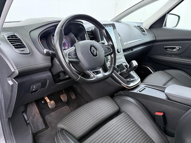 Renault SCENIC 1.3TCe 141PK 3D-Navi Camera Lmv 20" Bose®-Sound Trekhaak Ecc Cruise Control Pdc Apple Carplay/Android Keyless Stoelverwarming+Massage Multi-Sense Led Regen-Lichtsensor Parkeer assistent Zeer complete Scenic, vanaf 2020 door ons onderhouden!
