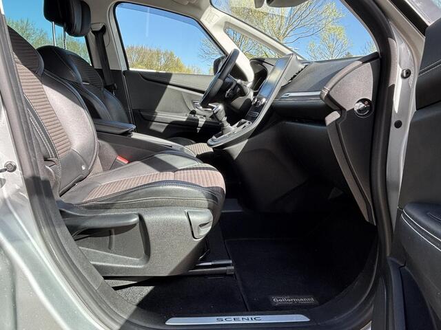 Renault SCENIC 1.2 TCe Intens Keurige Auto, Navigatie, Massage best. stoel, Stoelverwarming, Licht metaal 18' / All Seasons banden, Trekhaak, zonneschermen achterin, Ideale vakantie Auto!!
