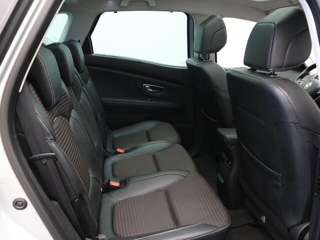 Renault SCENIC 1.3 TCe 140pk Intens | Panoramisch dak | Trekhaak | Achteruitrijcamera |