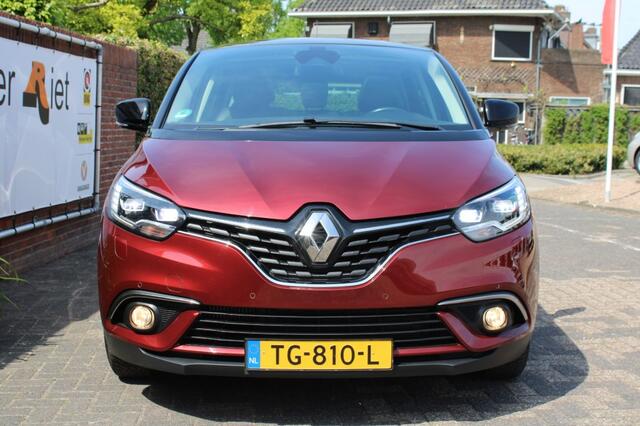 Renault SCENIC TCe 140 pk Bose AUTOMAAT met o.a winterpakket/panodak/trekhaak