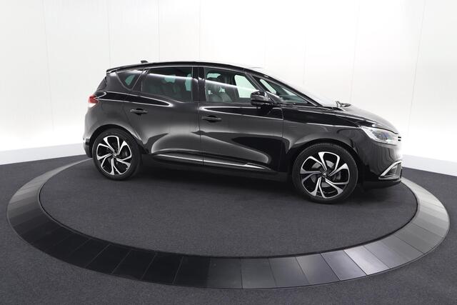 Renault SCENIC TCE 160 EDC Black Edition | Trekhaak | Adaptieve Cruise Control | BOSE Premium Audio | Panoramadak