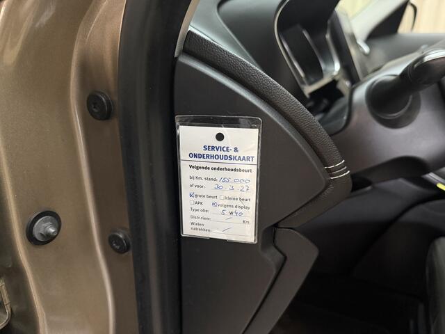 Renault SCENIC 1.2 TCe Intens Stoelmassage / Stoelverwarming / 1/2 Leder / Head-Up Display / Cruise / Navigatie / 20'' LMV