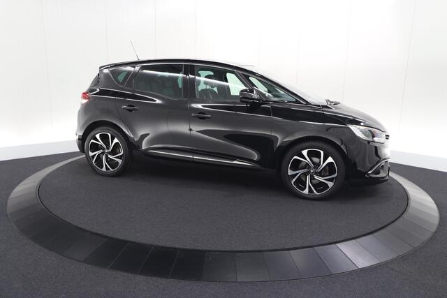Renault SCENIC 1.3 TCe 140 EDC Black Edition | Apple Carplay | Panoramadak | Camera | Stoelverwarming