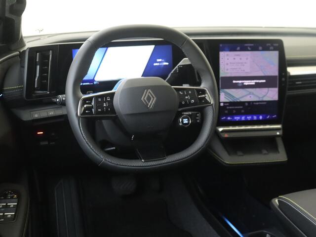 Renault SCENIC E-Tech EV87 long range iconic | Two-tone Blanc Nacré / Noir Etoilé
