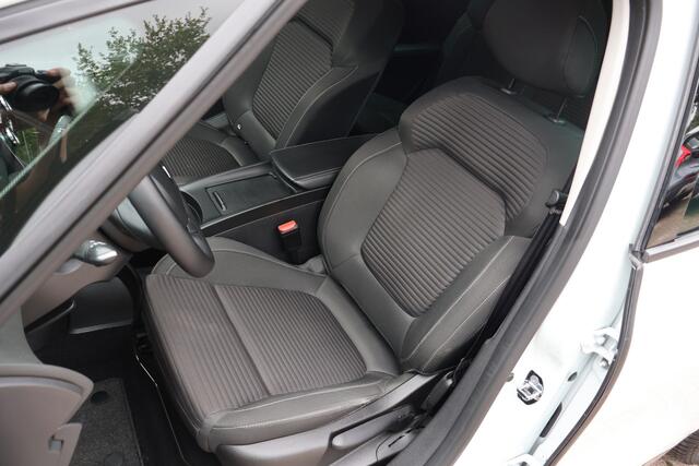 Renault SCENIC 1.3 TCe Business Zen | Origineel NL | Climate | Navigatie | Trekhaak |
