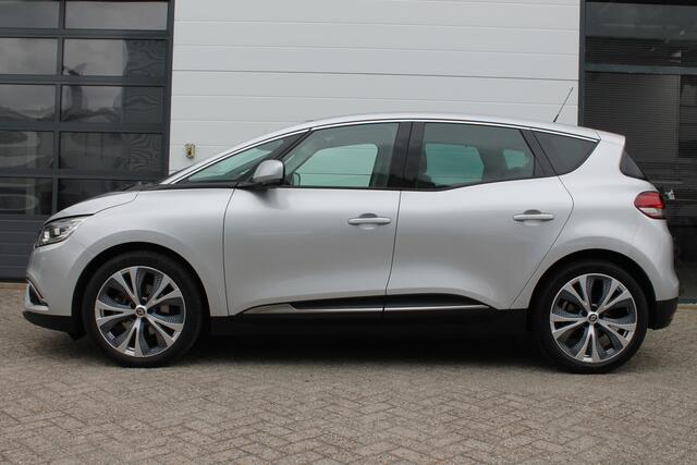 Renault SCENIC 1.3 TCe Intens 140 PK | Trekhaak | Panoramisch dak | ECC | Camera achter | 1850 KG geremd |