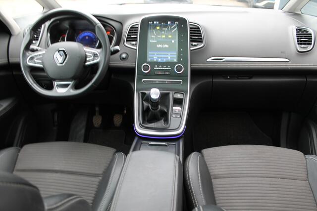 Renault SCENIC 1.3 TCe Intens 140 PK | Trekhaak | Panoramisch dak | ECC | Camera achter | 1850 KG geremd |