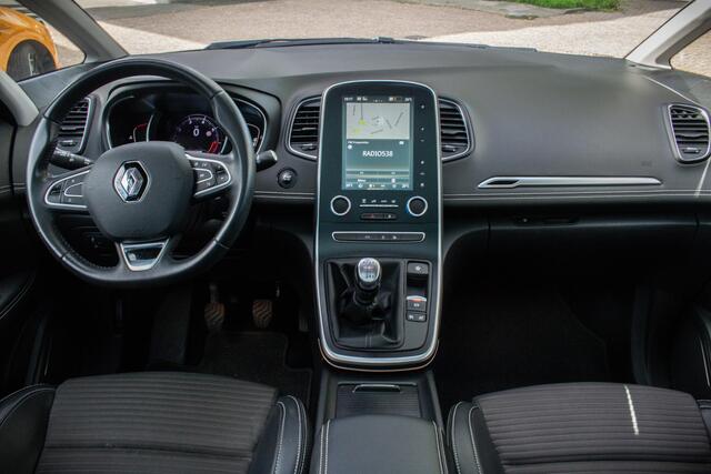 Renault SCENIC 1.3 TCe Bose 140 PK | Rijklaar | Panoramadak | Trekhaak | Parkeersensoren | Camera | Dealer onderhouden | 1e eigenaar