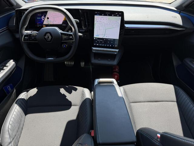 Renault SCENIC E-Tech EV87 long range Alpine / SOH 98% / WLTP 625km / Snel lader / Solarbay Panoramadak / Harman Kardon / Two Tone / Adaptive Cruise / Camera – foto 4