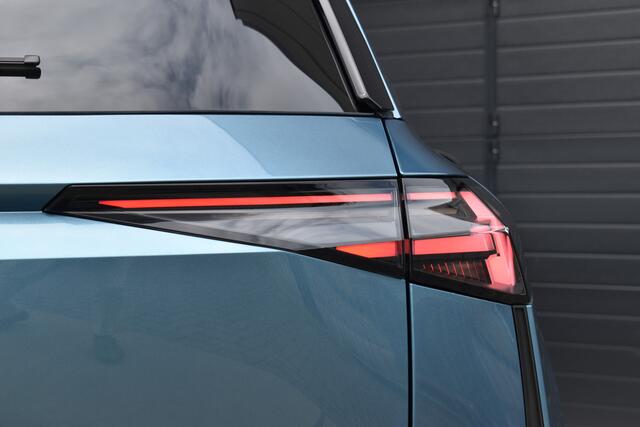 Renault Symbioz Iconic | Achteruitrijcamera | Active driver assist | Elektrisch verwarmbare voorstoelen