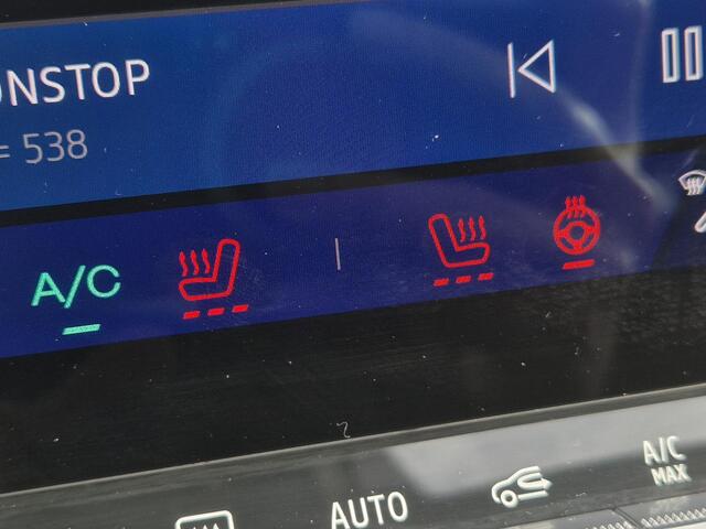 Renault Symbioz 1.6 E-Tech full hybrid 145 iconic / Fabrieksgarantie t/m 5-2027 / All season banden / Elektrische achterklep / Rondomzicht camera / Apple Carplay Andoid Auto / Stuur- & Stoelverwarming / Draadloze telefoon lader / Adaptief cruise control / Climate control