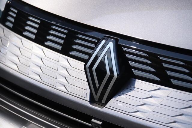 Renault Symbioz 1.6 E-Tech full hybrid 145 iconic, Stoel & Stuurverwarmd, Navi, 360 Camera, Carplay