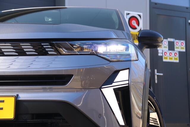 Renault Symbioz 1.6 E-Tech full hybrid 145 iconic, Stoel & Stuurverwarmd, Navi, 360 Camera, Carplay