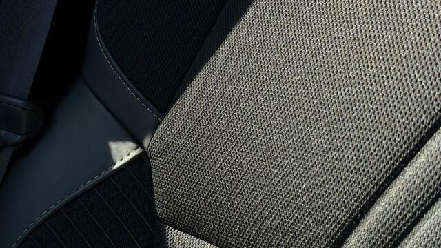 Renault Symbioz 1.6 E-Tech full hybrid 145 iconic, Stoel & Stuurverwarmd, Navi, 360 Camera, Carplay