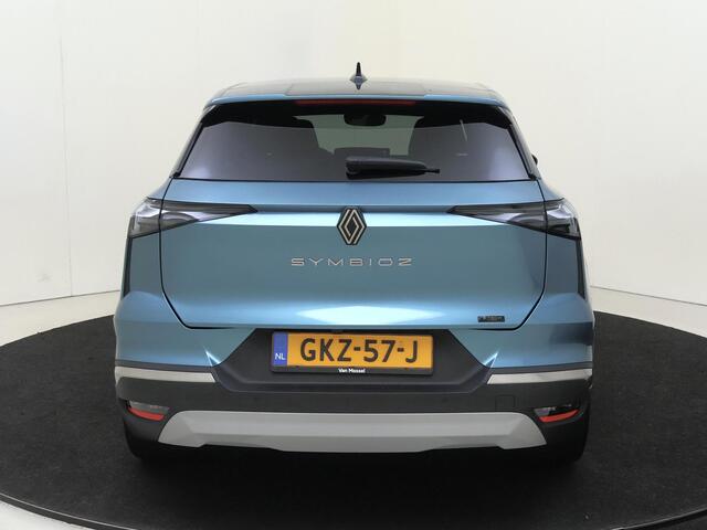Renault Symbioz 1.6 E-Tech full hybrid 145 iconic Automaat | Airco | Navigatie | Pack Winter | 360 Camera | Parkeersensoren Voor + Achter | Adaptieve Cruise Control |