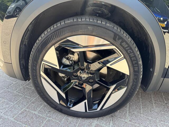 Renault Symbioz 1.6 E-Tech full hybrid 145 Iconic+Panoramadak!!