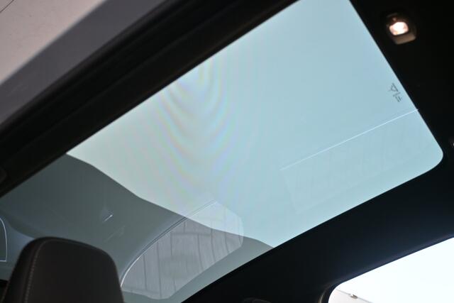Renault Symbioz Iconic | Achteruitrijcamera | Active driver assist | Elektrisch verwarmbare voorstoelen