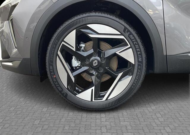 Renault Symbioz 1.8 E-Tech full hybrid 160 iconic - Demo / pack light & sound