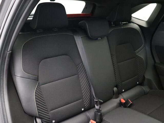 Renault Symbioz 1.8 E-Tech full hybrid 160 iconic | Stoel-stuurwielverwarming | Elek. bedienbare stoelen | Voorruitverwarming | Adaptieve cruise control |
