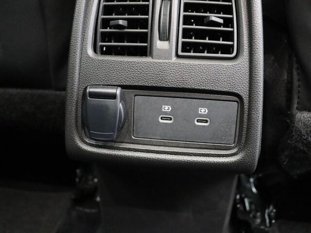 Renault Symbioz E-Tech full hybrid 160pk iconic | Achteruitrijcamera | Stuur- en Stoelverwarming | Voorruit Verwarming | Harman Kardon |