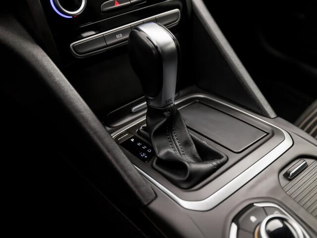 Renault TALISMAN Estate 1.6 TCe Intens 150Pk Automaat (GROOT NAVI, DIGITAL COCKPIT, BOSE AUDIO, CLIMATE, CAMERA, GETINT GLAS, LEDER, SPORTSTOELEN, CRUISE, LED KOPLAMPEN, NIEUWSTAAT)
