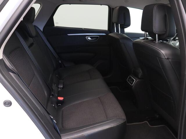 Renault TALISMAN Estate 160pk TCe Business Intens | Stoel/Stuur Verwarming | Elektrische Kofferklep | Navigatie | Stoel Massage |