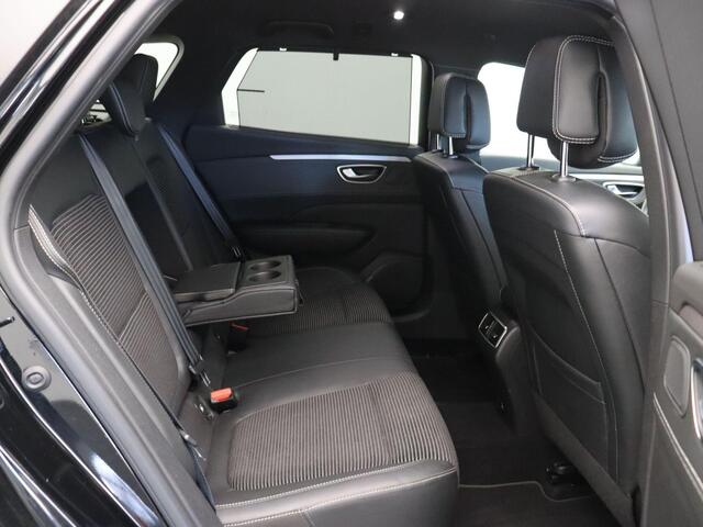 Renault TALISMAN Estate TCe 160pk EDC/Autom. Business Intens | Stoelmassage | Stoelverwarming | Dodehoek waarschuwing | Achteruitrijcamera |