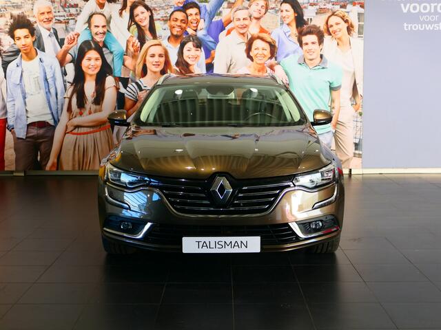 Renault TALISMAN Estate 1.8 TCe Intens *4 CONTROL!* *19" LMV* - Massagestoelen, dode hoek, parkeerassistent