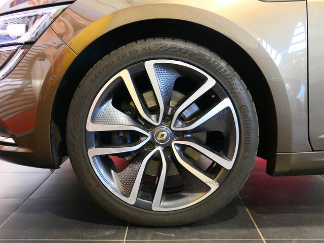 Renault TALISMAN Estate 1.8 TCe Intens *4 CONTROL!* *19" LMV* - Massagestoelen, dode hoek, parkeerassistent