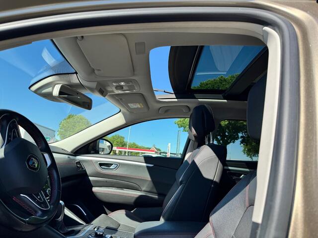 Renault TALISMAN TCe 160 EDC/AUT. S-Edition BOSE/ PANORAMA DAK/ PACK BUSINESS/ PACK CRUISING/ HUD DISPLAY/ 4-WIELSTURING/ LEDER ANTRACIET/ TREKHAAK/ ETC... FULL OPTIONS! RIJKLAAR!