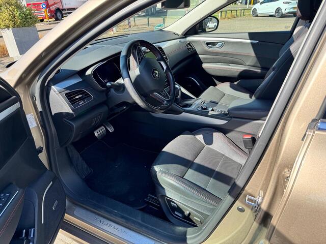 Renault TALISMAN TCe 160 EDC/AUT. S-Edition BOSE/ PANORAMA DAK/ PACK BUSINESS/ PACK CRUISING/ HUD DISPLAY/ 4-WIELSTURING/ LEDER ANTRACIET/ TREKHAAK/ ETC... FULL OPTIONS! RIJKLAAR!