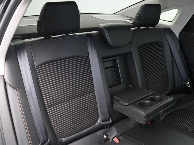 Renault TALISMAN 1.5 dCi Intens | 4 Control | Trekhaak! | Stoel Massage | Navigatie |